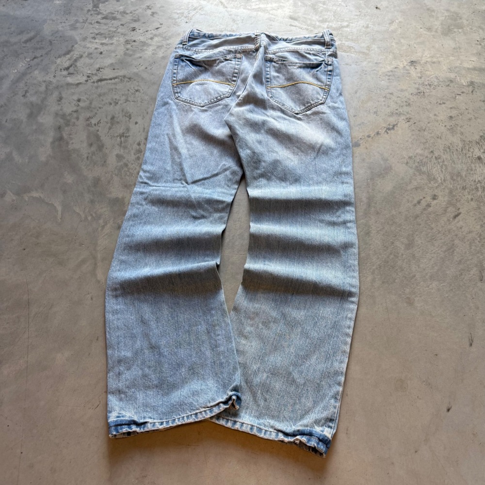 Ocean Pacific OP Mens Bootcut Jeans Light Wash Denim 30x32 Classic Fit - Picture 2 of 7